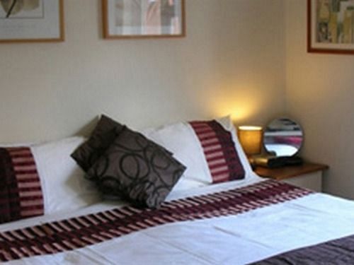 Clay Farm Guest House Bromley Ngoại thất bức ảnh